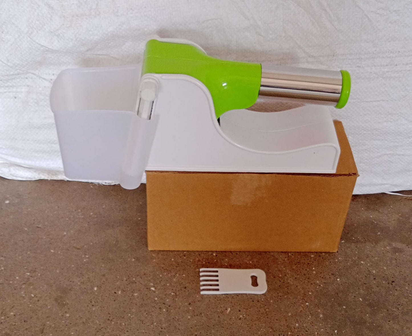 french fry cutter for home manual green and white potato slicer with removable container and pusher